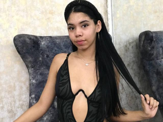 EmaGarces - Porno na żywo i seks kamera - 27823889