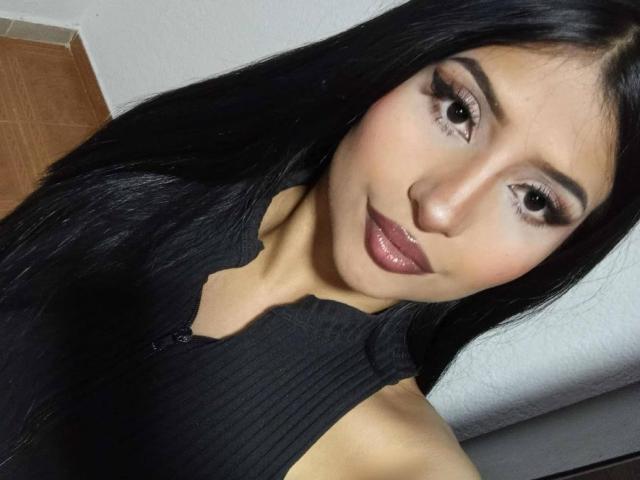 ZarayWhitmore - Live porn &amp; sex cam - 27824765