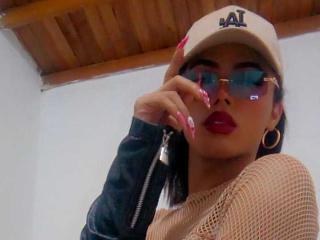 HottAntonella - Live sex cam - 27826907