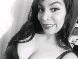 FetishLoverAna - Live sex cam - 27829076