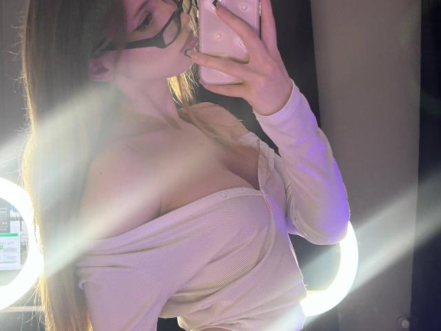 ElfinVibes - Live porn &amp; sex cam - 27830291