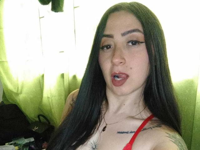 JuliethCruz - ライブポルノ&amp;セックスカム - 27833054