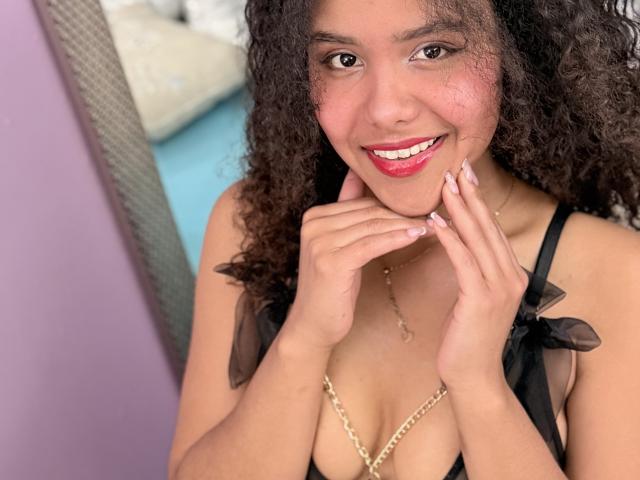 AriaVega - Live porn &amp; sex cam - 27833729