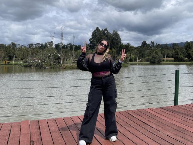 JennyLawry - Live sex cam - 27834008