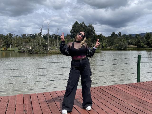 JennyLawry - Live porn &amp; sex cam - 27834014