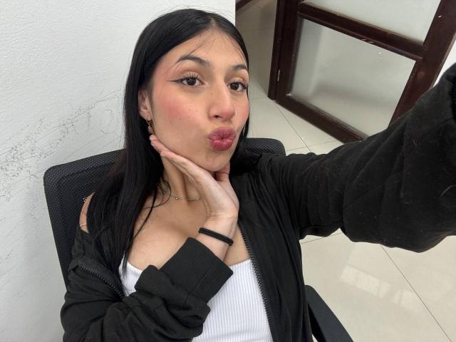 SophieBeaumont - Live porno og sexkamera - 27835457