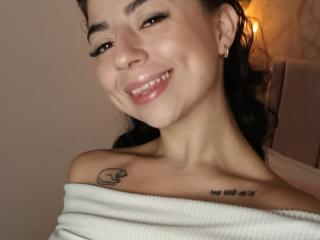 AnntonellaWatson - Live sex cam - 27835649