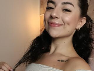 AnntonellaWatson - Live sex cam - 27835664