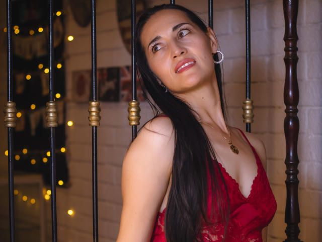 MiaMott - Camera khiêu dâm &amp; quyến rũ trực tiếp - 27835670