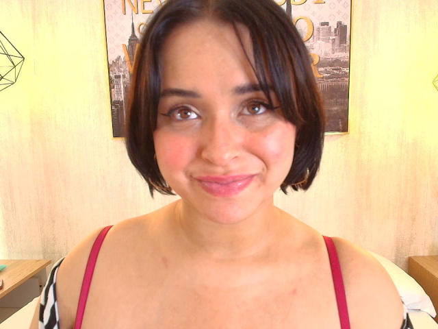 Blueeskyy - Live sex cam - 27847451