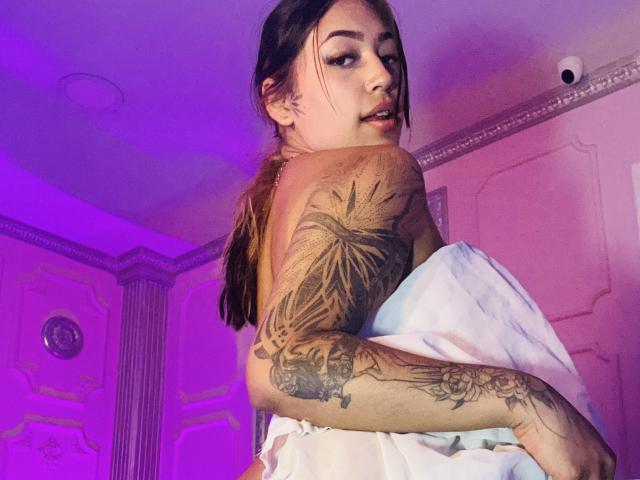 KatianPierce - Live porn &amp; sex cam - 27847859