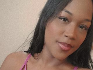 TaniaDoux - Live sex cam - 27849464