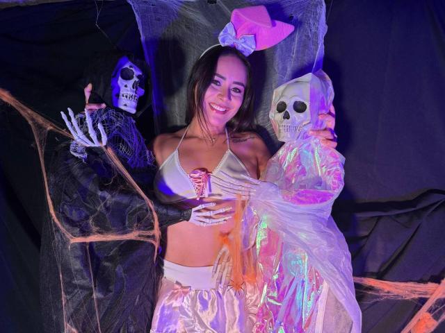 CamilaBardot - Live porn &amp; sex cam - 27849515