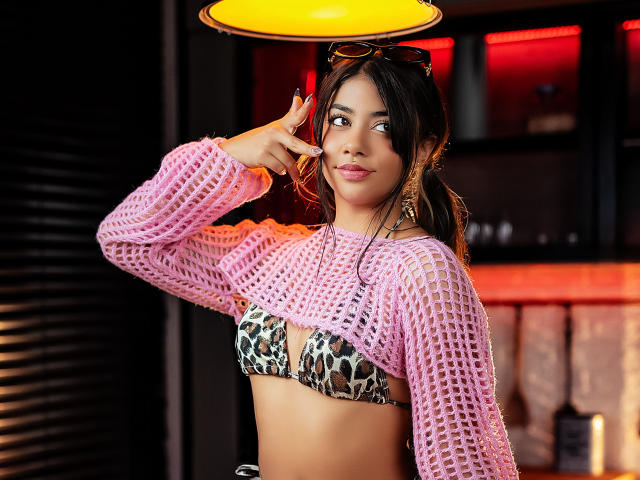 AnnyForger - Live porn &amp; sex cam - 27850154