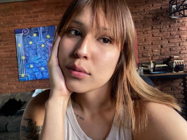 KiaraHernandes - Live sex cam - 27851603