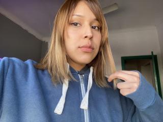 KiaraHernandes - Live porn &amp; sex cam - 27851606