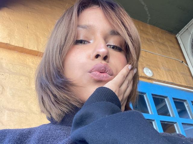 KiaraHernandes - Live sexe cam - 27851735