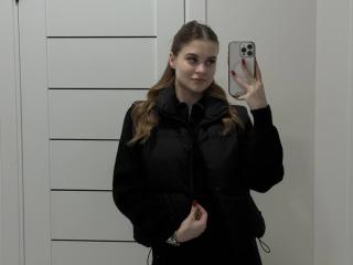 LuisaClover - Live Sex Cam - 27853742