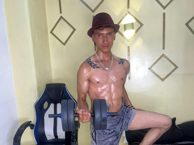 SavageLoverr - Camera khiêu dâm &amp; quyến rũ trực tiếp - 27855137