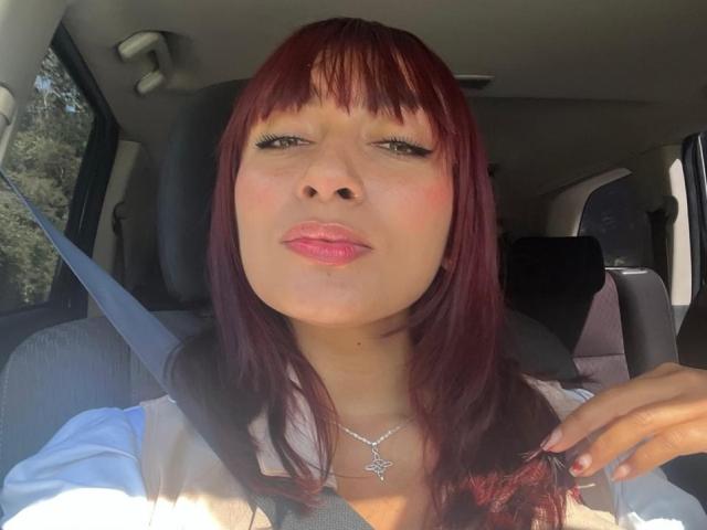 AmelineRousseau - Live porno og sexkamera - 27855998