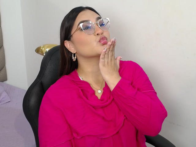 HelueJamil - Live sexe cam - 27857111