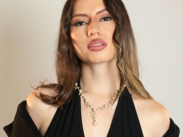 ElizaCanterville - Live sex cam - 27860408