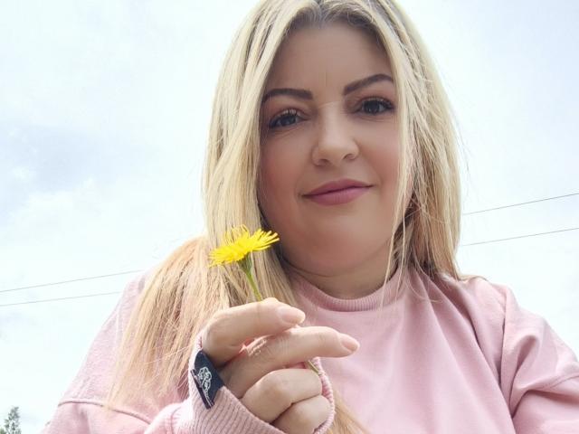 NatalyHami - Élő pornó és szexkamera - 27861719