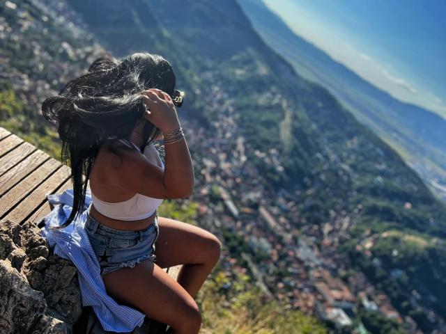 RosyHildie - Live porn &amp; sex cam - 27864689