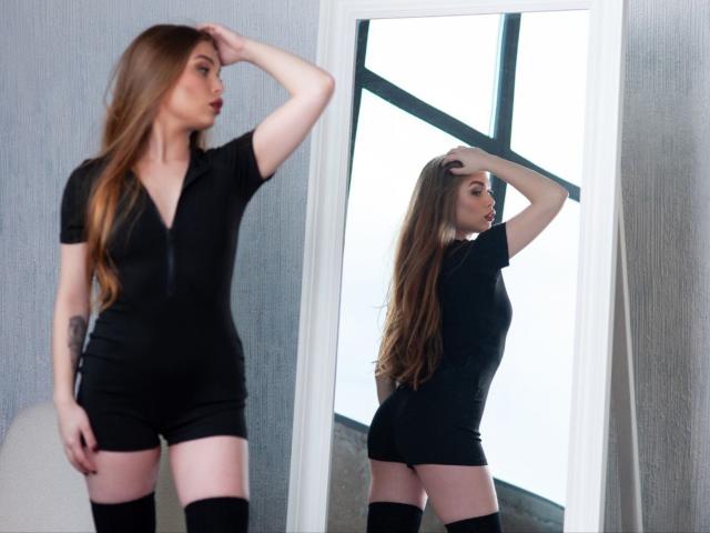 LaraPika - Sexe cam en vivo - 27864806