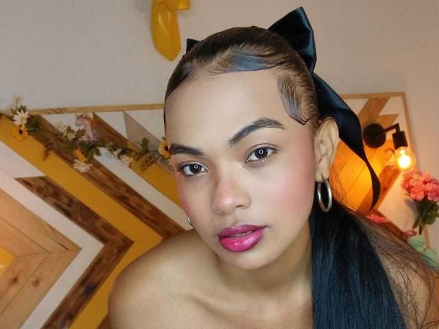 SoleneFontaine - Live porn &amp; sex cam - 27866255