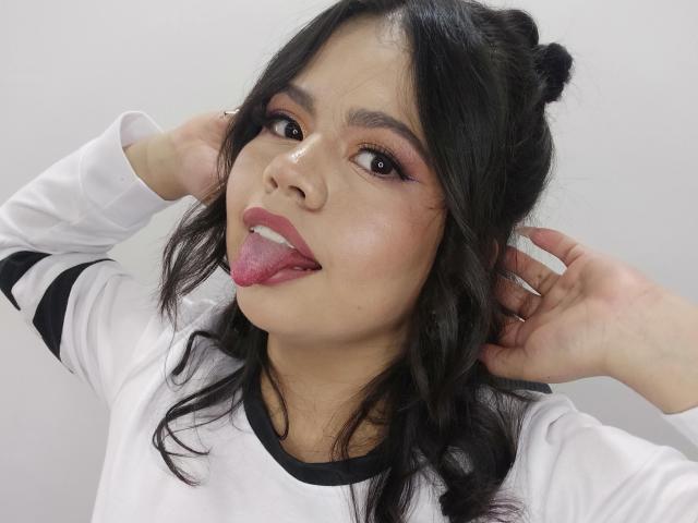 LilyRousee - Élő pornó és szexkamera - 27866696