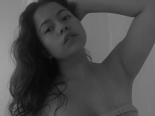 LilyRousee - Live sex cam - 27866765