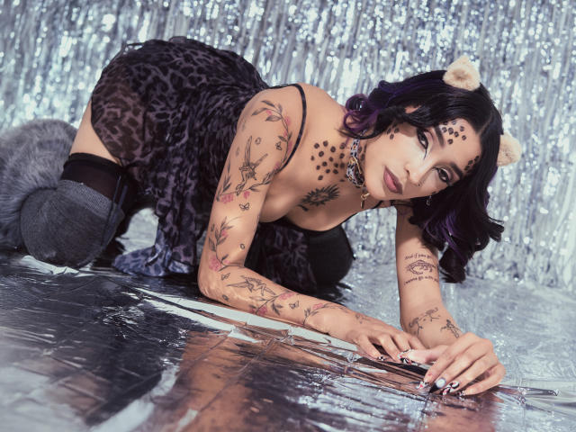 SalomeMille - Porno na żywo i seks kamera - 27868277