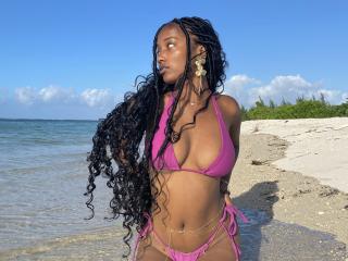 FrenchQueen - Live porn &amp; sex cam - 27868475