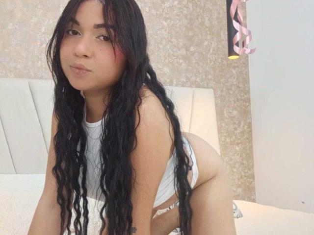 AliceSmity - Live porn &amp; sex cam - 27870731