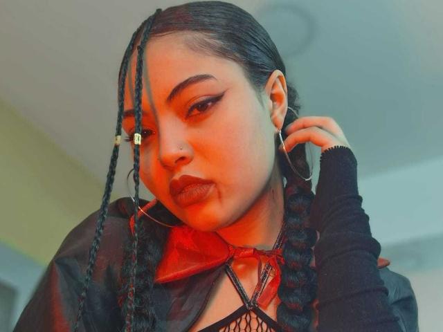 SammyHills69 - Live Sex Cam - 27871802