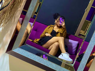 SophieSonyas - Live porn &amp; sex cam - 27872819