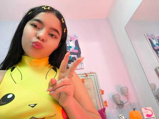 LissyCarter - Élő pornó és szexkamera - 27878189