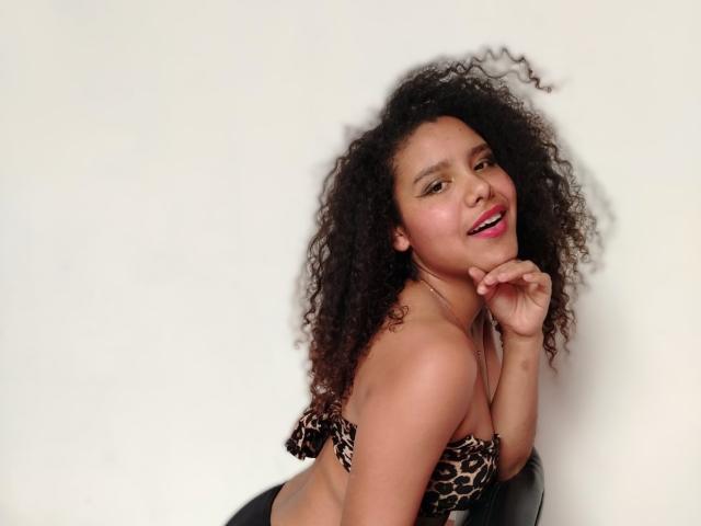 AriaVega - Live porn &amp; sex cam - 27878231