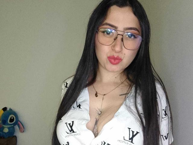 JuliethCruz - Live porn &amp; sex cam - 27879107