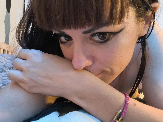 OrianaLaFrancaise - сексуальная веб-камера в реальном времени - 27879503