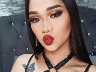 AmaraHugeCock - Live porn &amp; sex cam - 27884684