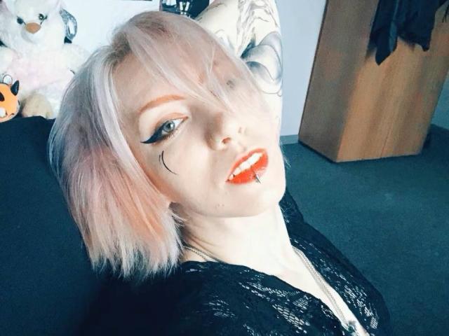 Aurali - Élő pornó és szexkamera - 27888965