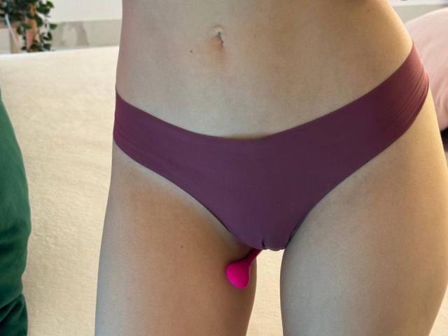 EmiLake - Live sexe cam - 27889442