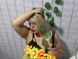 KathaleyaGrayyAss - Live porn &amp; sex cam - 27889655