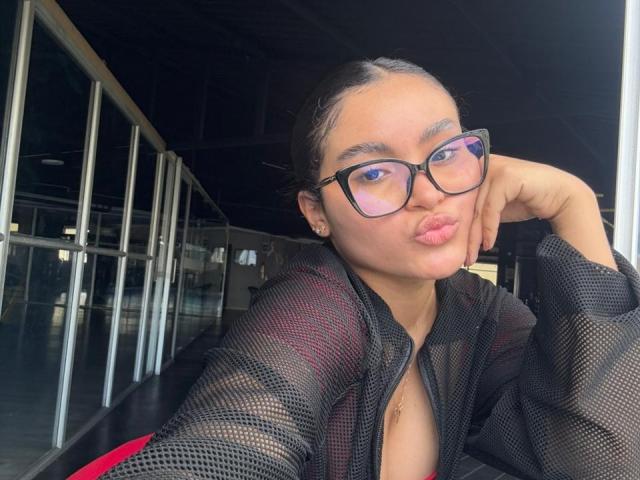 MiiaPalmer - Live porn &amp; sex cam - 27889697