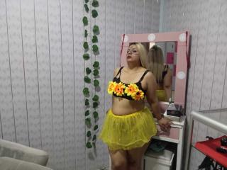 KathaleyaGrayyAss - Live porn &amp; sex cam - 27889706