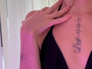 EmiLake - Live porn &amp; sex cam - 27889877