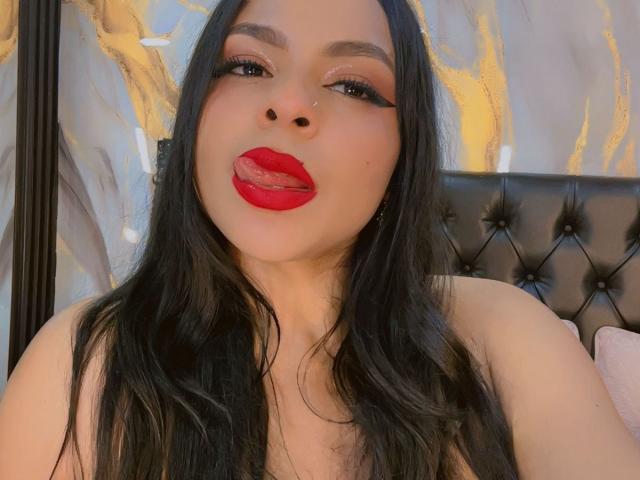 LindaFrancoo - Élő pornó és szexkamera - 27891869