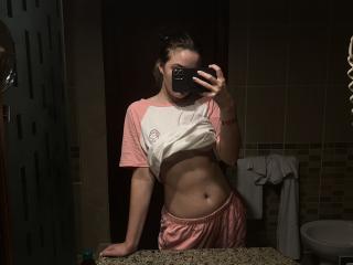 AlicePrings - Live porn &amp; sex cam - 27892544